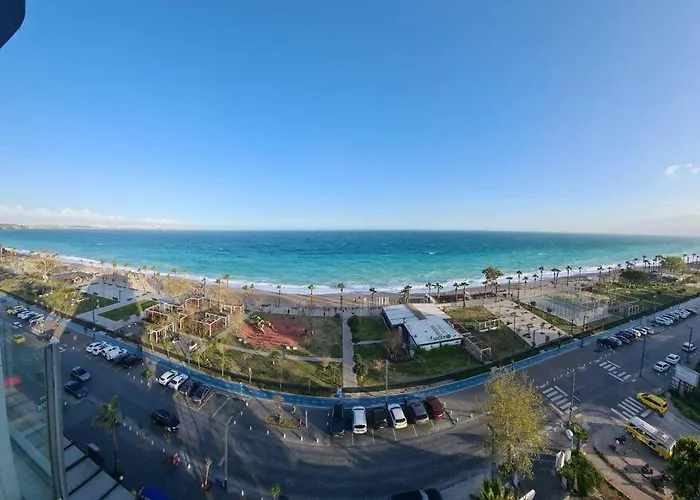 Apartment Konyaalti Plajinda Dublex Gemi Ev