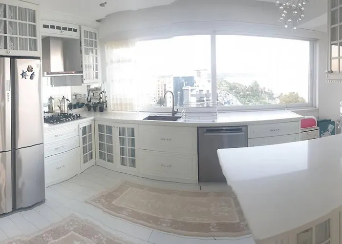 Apartment Konyaalti Plajinda Dublex Gemi Ev *