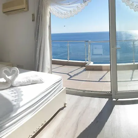 Apartment Konyaalti Plajinda Dublex Gemi Ev Antalya