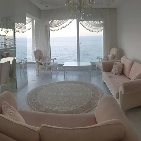 Apartment Konyaalti Plajinda Dublex Gemi Ev Antalya