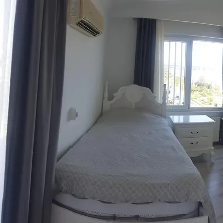 Konyaalti Plajinda Dublex Gemi Ev Apartment