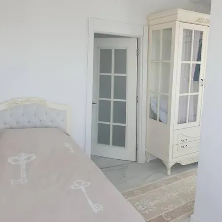 Konyaalti Plajinda Dublex Gemi Ev Apartamento *