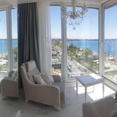 Konyaalti Plajinda Dublex Gemi Ev Apartment
