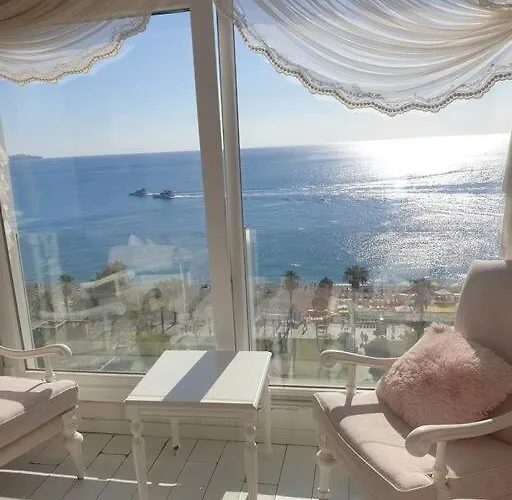Konyaalti Plajinda Dublex Gemi Ev Apartment *