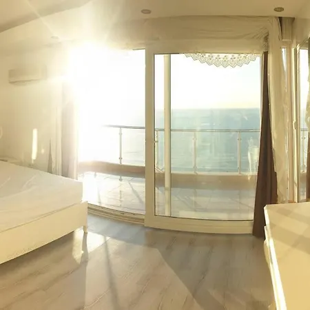 Konyaalti Plajinda Dublex Gemi Ev Apartment