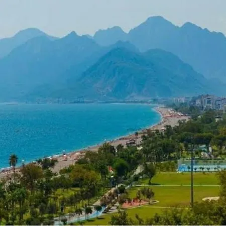 Apartment Konyaalti Plajinda Dublex Gemi Ev *