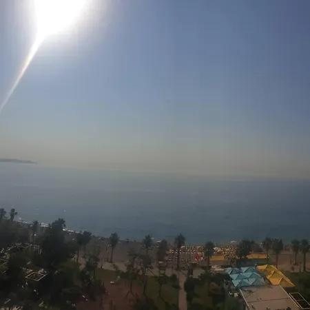 Konyaalti Plajinda Dublex Gemi Ev *