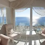 Apartamento Konyaalti Plajinda Dublex Gemi Ev *
