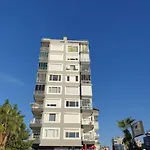 Konyaalti Plajinda Dublex Gemi Ev